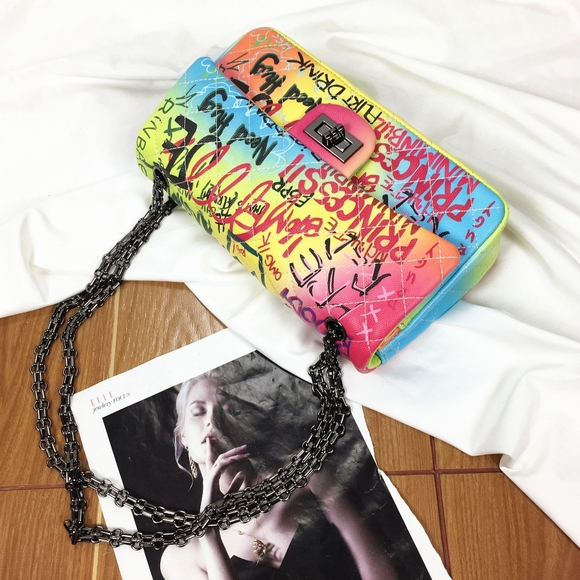 Grafitti Bag - Picture 2 of 10